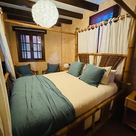 Puerto Del Emperador