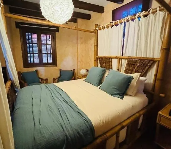 Puerto Del Emperador